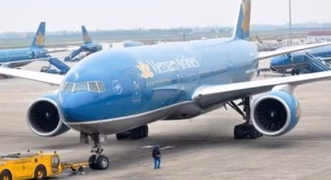 Hai máy bay của hãng Vietnam Airlines và Jetstar Pacific Airlines suýt đụng nhau (Ảnh minh họa)