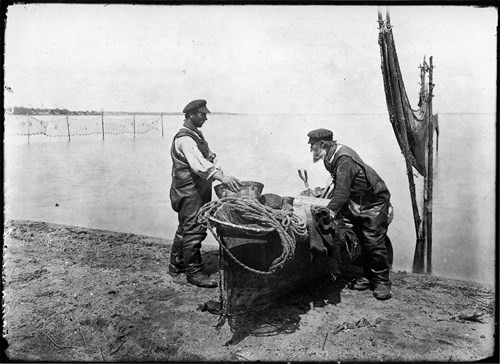 Ngư dân ở Ostashkovskaya.