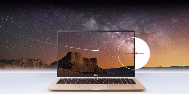  LG Gram: Sử dụng viền siêu mỏng cùng nhôm kim loại đã giúp LG thanh thoát hơn, mỏng hơn và nhẹ hơn (chỉ bằng một chiếc máy tính bảng). Nhiều ý kiến cho rằng Gram trông giống MacBook Air, nhưng thực tế model này có phần nhỉnh hơn sản phẩm của Apple về thiết kế khi mang đến phần màn hình viền siêu mỏng.