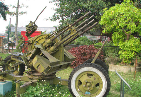 bo vu khi co 1-0-2 vn trong chien dich dbp tren khong hinh anh