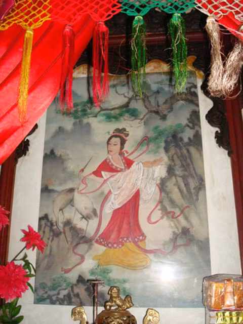 Tranh vẽ nàng Giáng Kiều do Viện Viễn Đông Bác cổ tặng Bích Câu Đạo quán. Ảnh: Nguoihanoi.com.