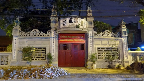 Cổng Bích Câu Đạo quán trên đường Cát Linh. Ảnh: Internet.