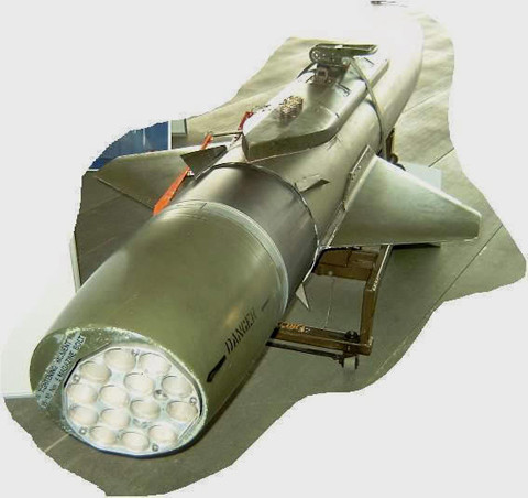 Một ống rocket dùng phóng nhiễu. Ảnh: Quân sử Việt Nam.