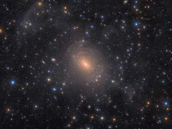Thiên hà NGC 3923.