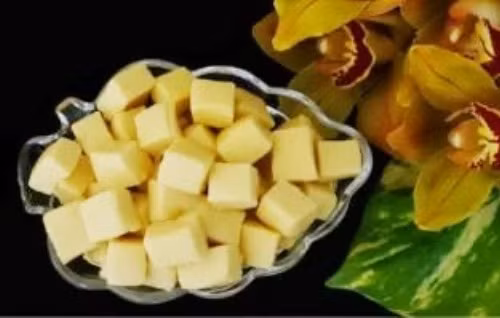 8 đặc sản được Văn phòng Tổ chức kỷ lục châu Á công nhận gồm: bánh đậu xanh (Hải Dương)...