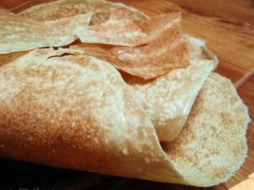 ...bánh phồng sữa dừa (Bến Tre)...