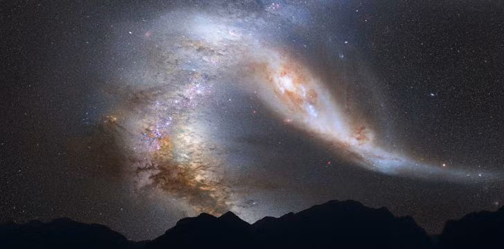 Nếu nhìn bằng mắt thường, bạn có thể trông thấy 3 - 7 thiên hà từ Trái Đất. Bạn có thể trông thấy thiên hà Tiên nữ (M-31), cả 2 Đám mây Magellan, Dải Ngân hà của chúng ta, thiên hà Tam giác (M-33), thiên hà Omega Centauri và thiên hà elip lùn Nhân mã.