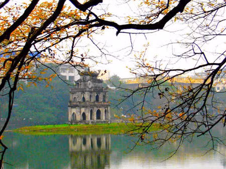 Hà Nội được trang web du lịch nổi tiếng Trip Advisor bình chọn là một trong 10 thành phố thu hút khách du lịch hàng đầu trên thế giới năm 2014.