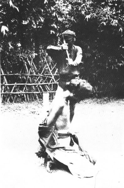 Hình ảnh chặt đầu chí sĩ yêu nước trong vụ Hà thành đầu độc.