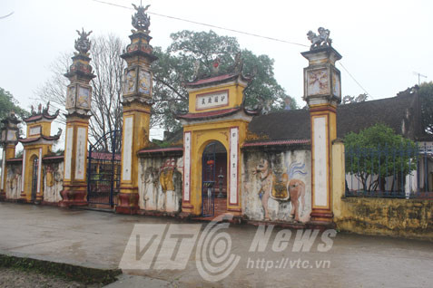 Đình làng Tạ Xá.