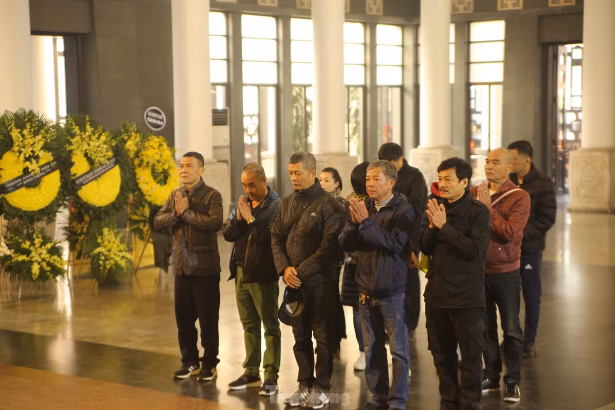 NSND Thu Ha, NSUT Tat Binh tien biet dao dien 