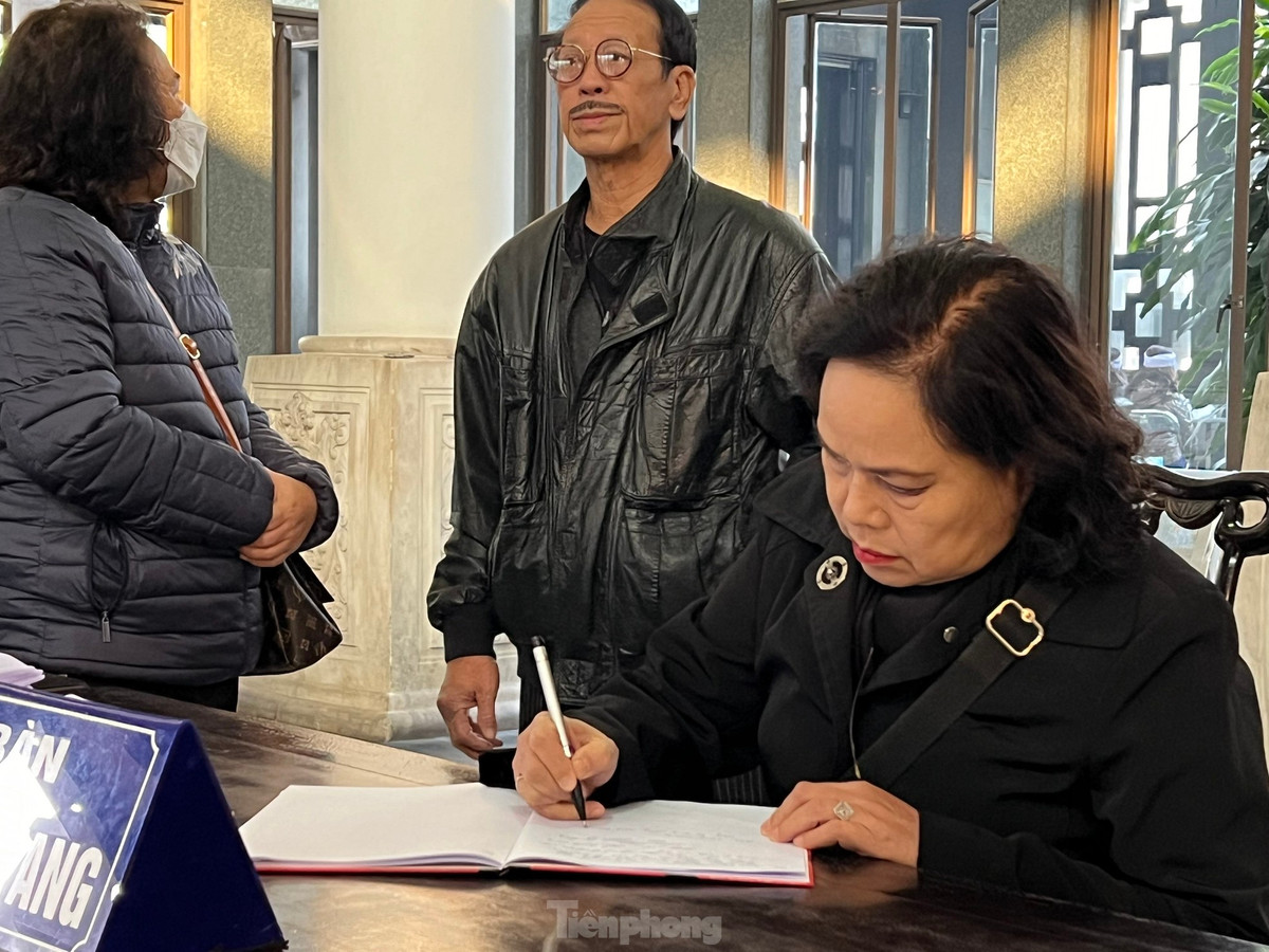 NSND Thu Ha, NSUT Tat Binh tien biet dao dien 