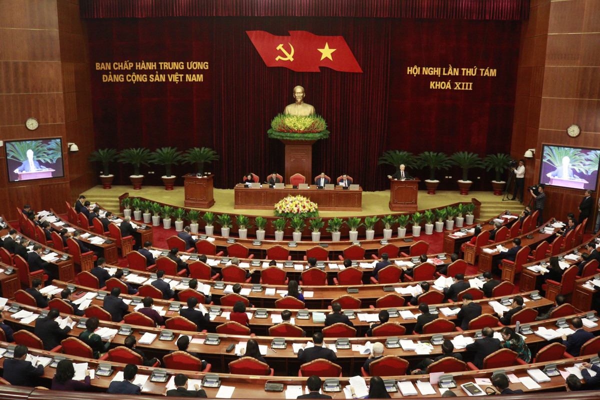 Trung uong thao luan ve Chien luoc bao ve To quoc trong tinh hinh moi