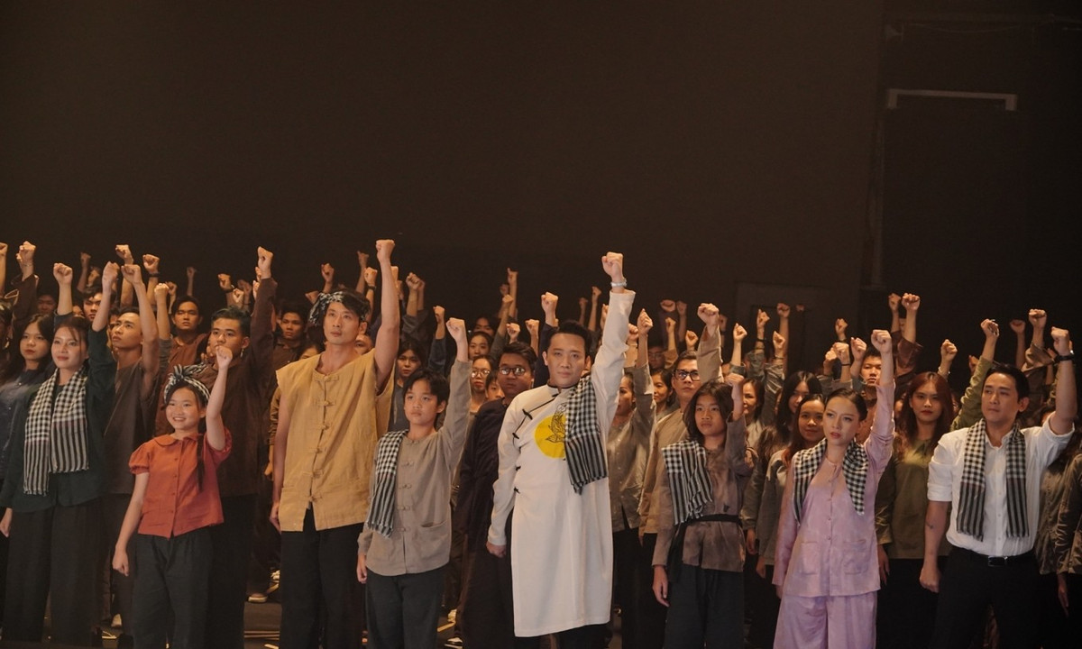 Cuc Dien anh tham dinh lai 