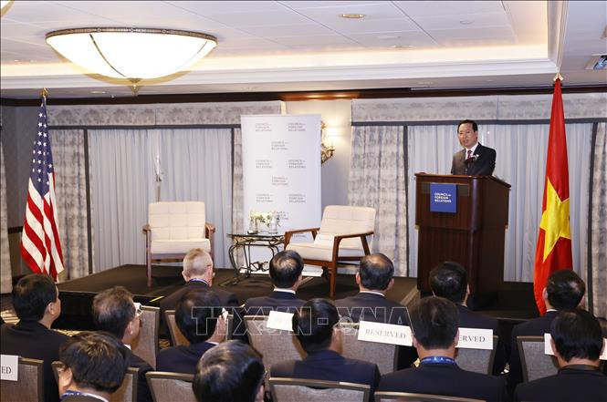 Chu tich nuoc Vo Van Thuong trao doi chinh sach tai Hoi dong quan he doi ngoai Hoa Ky-Hinh-2