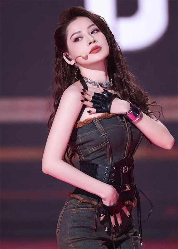 Phia Chi Pu len tieng khi bi to hat nhep-Hinh-3