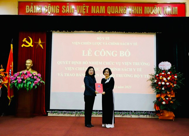 Bo Y te cong bo quyet dinh ve cong tac to chuc can bo