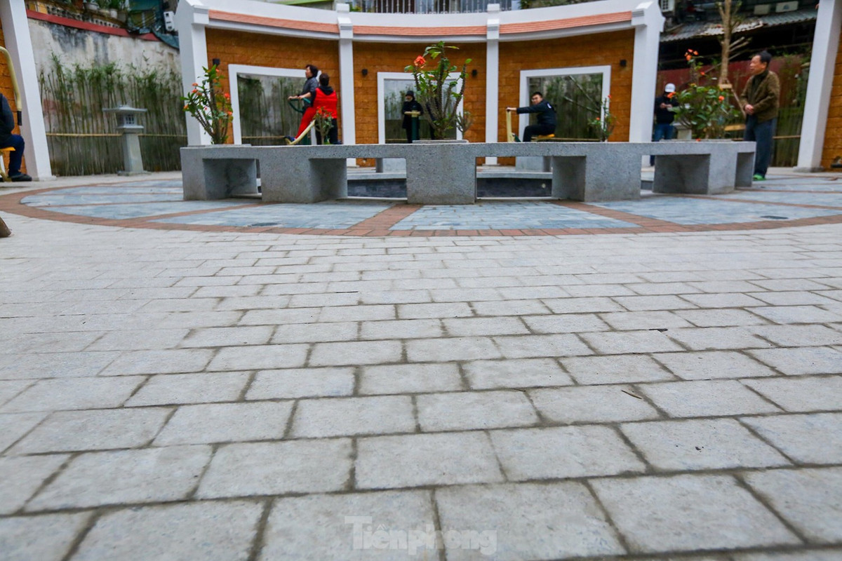 'Gieng lang' doc dao giua noi do Ha Noi-Hinh-4