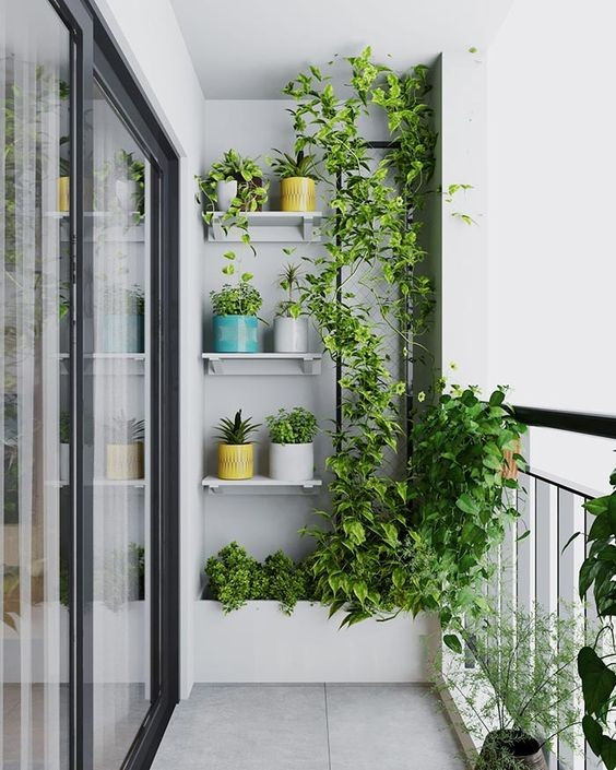 Cuộc sống hối hả khiến ai cũng mong muốn tìm một góc để được sống chậm lại. Ban công với chiếc đệm nhỏ, mùi nến thơm dịu nhẹ, bạn cất đi những ưu tư thường trực dành không gian cho mình và những người thân yêu bên cạnh. Đó chính là khi hạnh phúc được gọi tên.