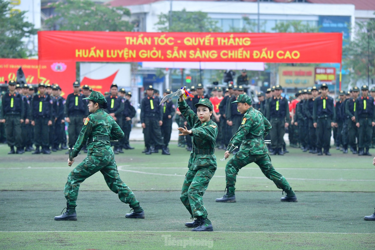 Màn bài diễn võ thuật đẹp mắt.