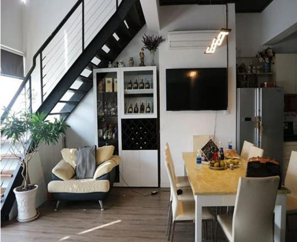 Nu dien vien 'nhuong chong' cho nguoi khac, song mot minh voi gia tai khung-Hinh-4