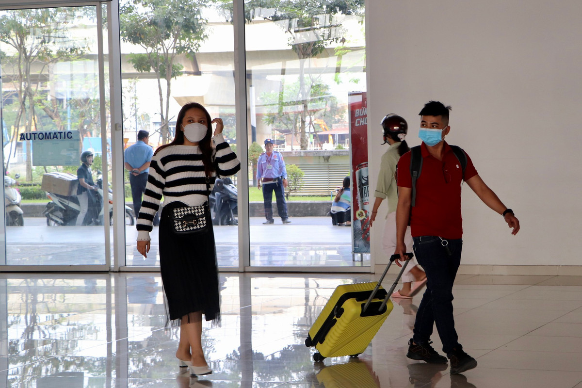 Ngay cuoi nam 2022, khach nuom nuop do ra ben xe ve que-Hinh-4