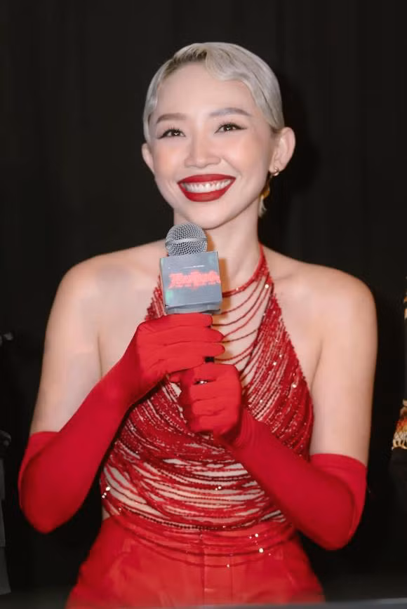 Toc Tien bi dao lai anh thoi ao trang-Hinh-7