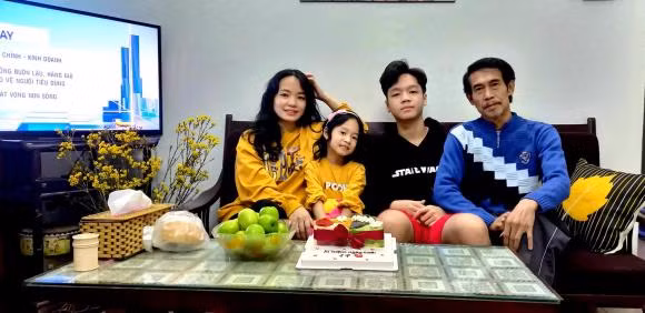 Ba xa NS Phu Don lo ngay cang tre dep-Hinh-4