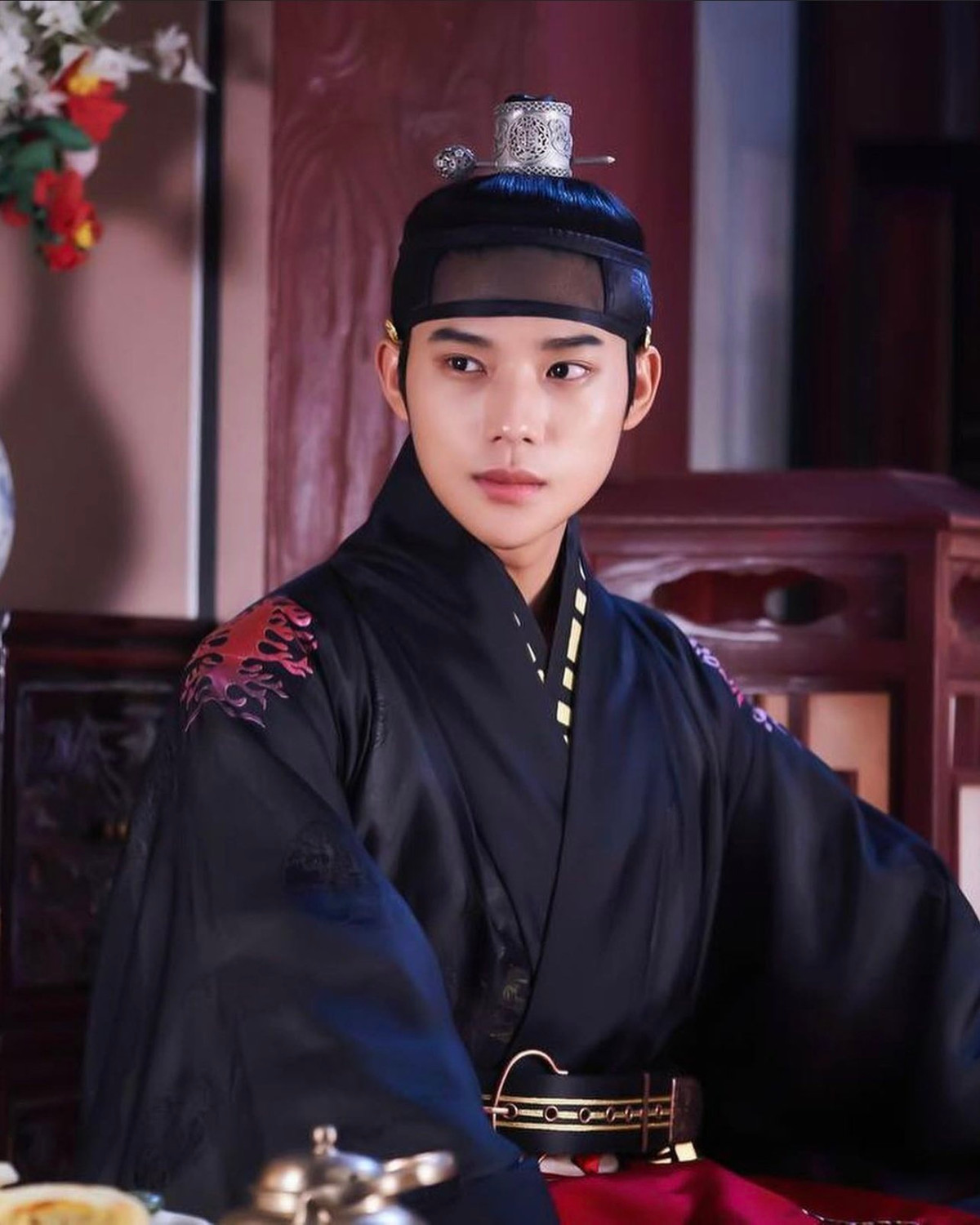 Dien vien sinh nam 2000 vut sang tai Han Quoc-Hinh-8