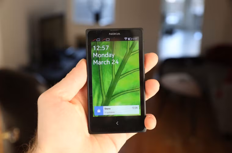  Nokia X bán hết vèo tại Trung Quốc chỉ sau 4 phút. Trang web JD.com đã bán được 1 triệu chiếc Nokia X chỉ trong vòng 4 ngày và 10 triệu chiếc trong vòng 1 tuần, với hình thức đặt hàng trước. Và khi chiếc điện thoại này lên kệ hôm 24/3, JD.com cho biết họ đã bán hết số lượng Nokia X hiện có.