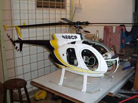 Một trong những mô hình trực thăng điều khiển từ xa mà ông Shah sở hữu.