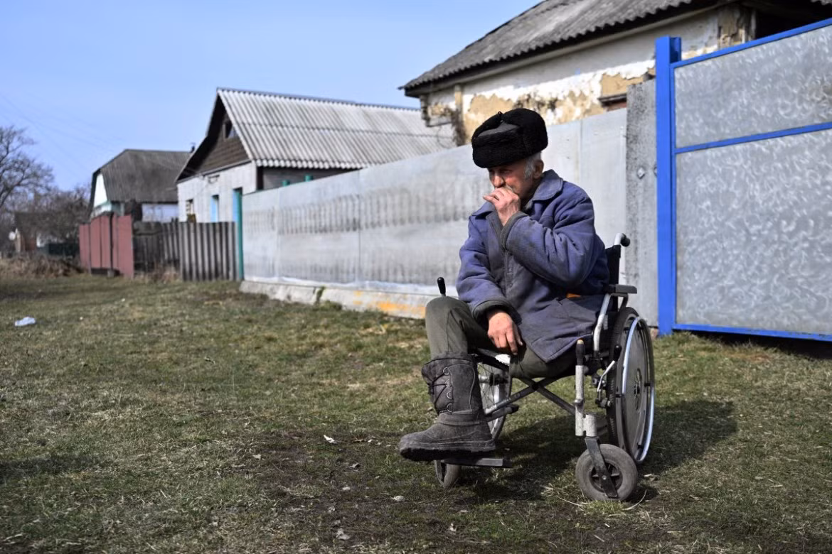 Người dân sống ở các làng khác dọc biên giới cũng được sơ tán sau khi khu vực bị tấn công.