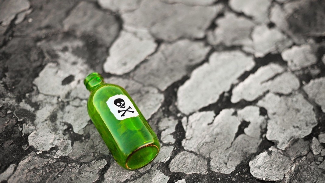 Mức độ nhiễm độc thạch tín thấp cũng có thể gây tổn thương phổi, tim, thận và gan, dẫn tới nguy cơ ung thư, bệnh tim và tiểu đường. Theo Daily Mail/Smithsonianmag.