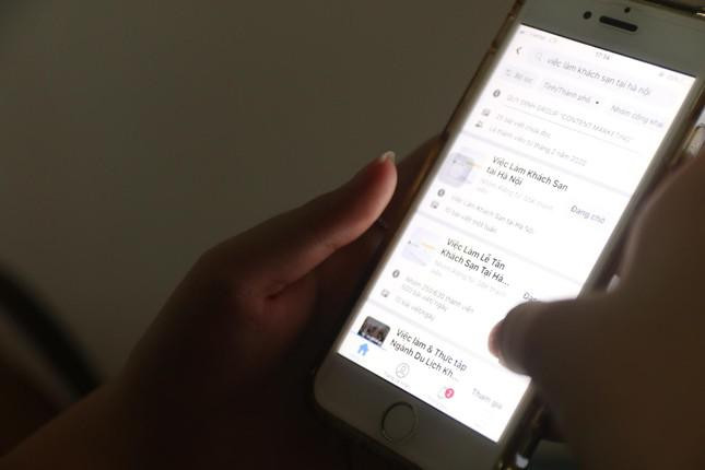 Khach san dieu dung vi COVID-19, nhan vien xoay du viec muu sinh-Hinh-5