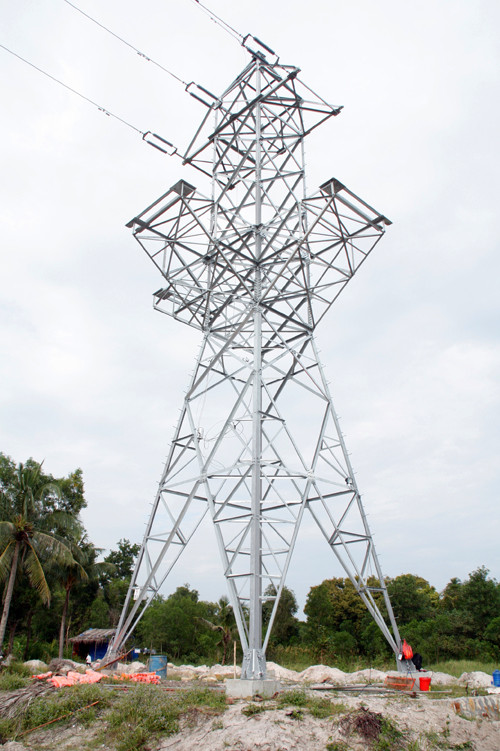 Trụ đấu nối cáp ngầm xuyên biển Hà Tiên - Phú Quốc tại điểm tiếp bờ phía huyện Phú Quốc. (Ảnh: Petrotimes)