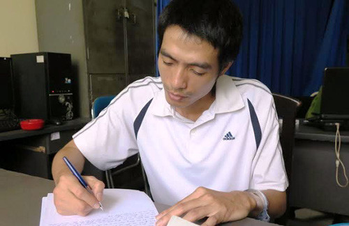 Kẻ sát nhân giết vợ con Nguyễn Văn Anh tại cơ quan điều tra.