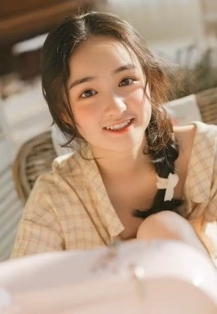 3 chom sao thong minh hon nguoi, hau van binh an sung tuc