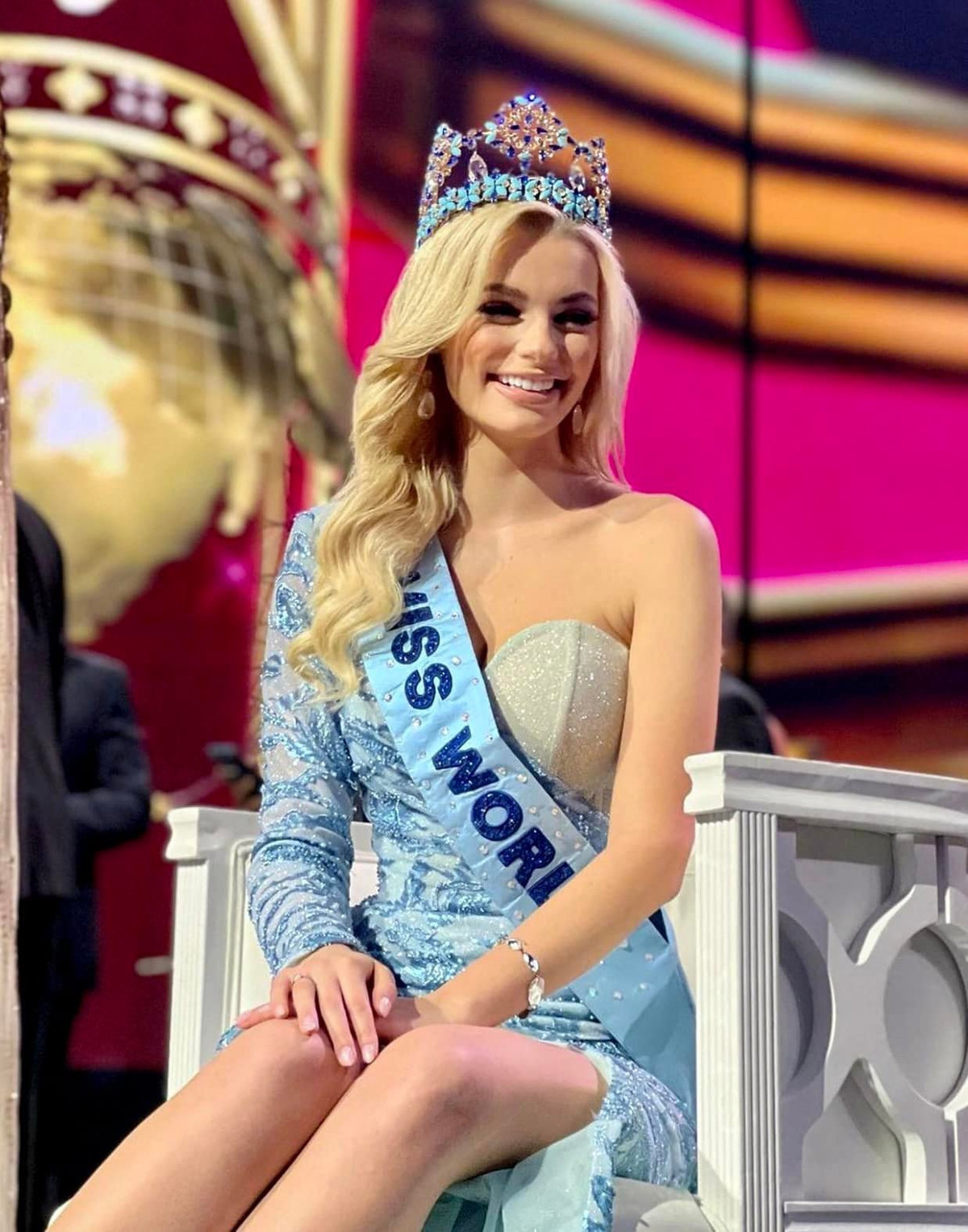 Tan Hoa hau The gioi: 'Toi khong the tin minh da dang quang'-Hinh-2