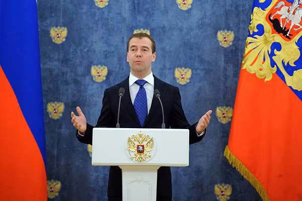 Thủ tướng Dmitry Medvedev đã ký lệnh xây cầu nối liền Nga-Crimea hôm qua.