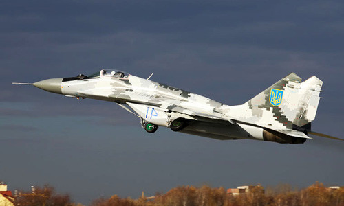 MiG-29 sơn ngụy trang kĩ thuật số.