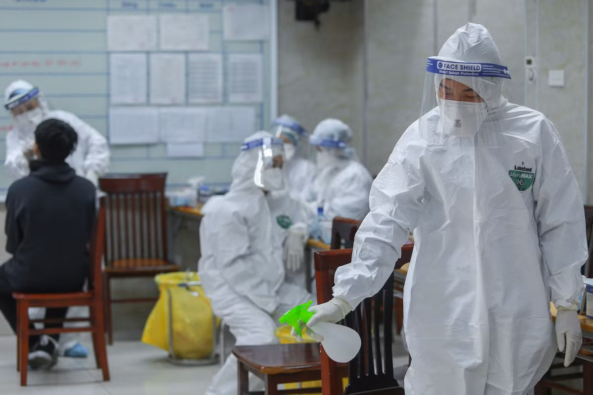 Dich COVID-19 lan nhanh, nhieu F2 o Ha Noi tro thanh F0