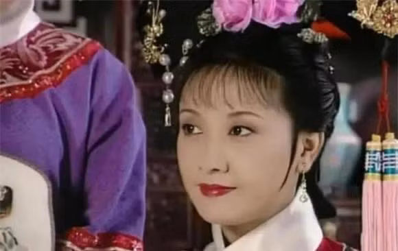 Ai phi nao duoc Khang Hi sung ai, nhung lai bi duoi khoi cung?-Hinh-7