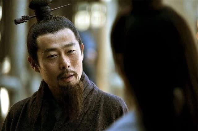 Quân sư nào giỏi ngang Gia Cát Lượng nhưng luôn bị hạ thấp? Quan su nao gioi ngang Gia Cat Luong nhung luon bi ha thap?