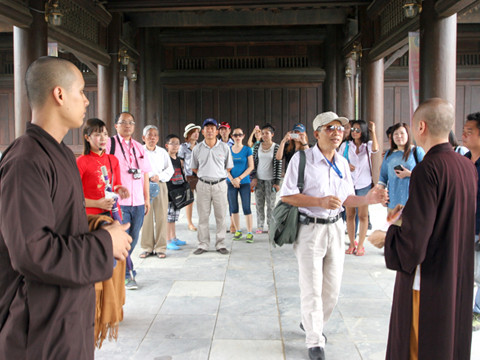 Đoàn du khách Thái Lan có mặt tại chùa Bái Đính từ ngày 4/5.