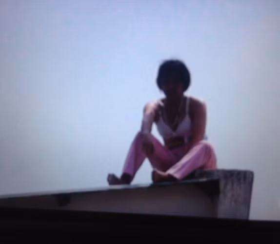 Bà Vân sau khi gây náo loạn Đội CSĐT đã lên nóc nhà Công an quận...