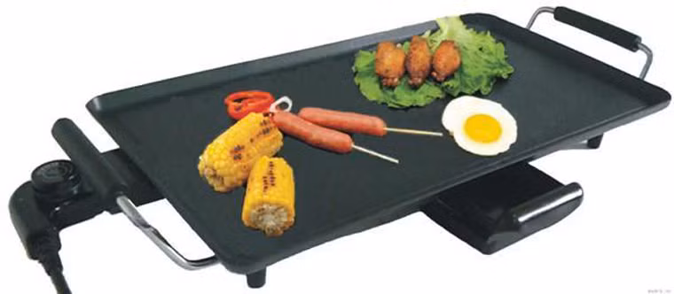 Bên cạnh đó, nên tránh lựa chọn vỉ nướng chất liệu bằng nhôm. Nguyên nhân bởi nhôm dễ phản ứng với các axit có trong thực phẩm, tạo thành PAHs độc hại. Tốt nhất, nên chọn loại vỉ làm bằng gốm chịu nhiệt cao hoặc thép không gỉ.