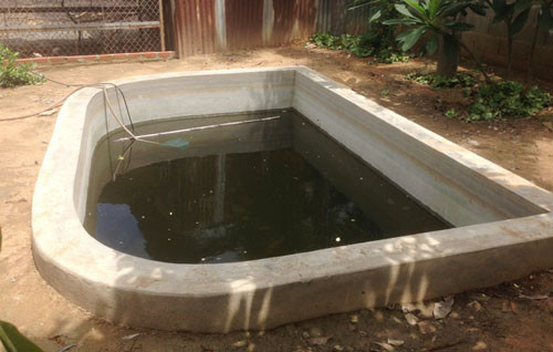 Hồ nước chỉ cách phòng trọ bà Lài vài chục mét, nơi 2 cháu nhỏ bị tai nạn.