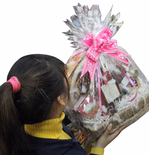 Than trong voi gio qua Tet sap san