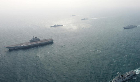 Biên đội tàu sân bay Liêu Ninh hoạt động trên Biển Đông.