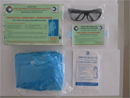 Bộ quần áo chống dịch bệnh.